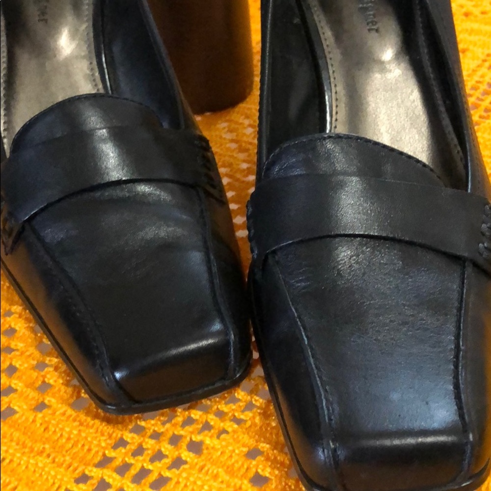 Etienne Aigner black pumps - Picture 3 of 5